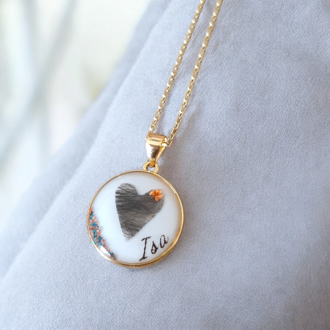 Pendentif Poils d'animaux