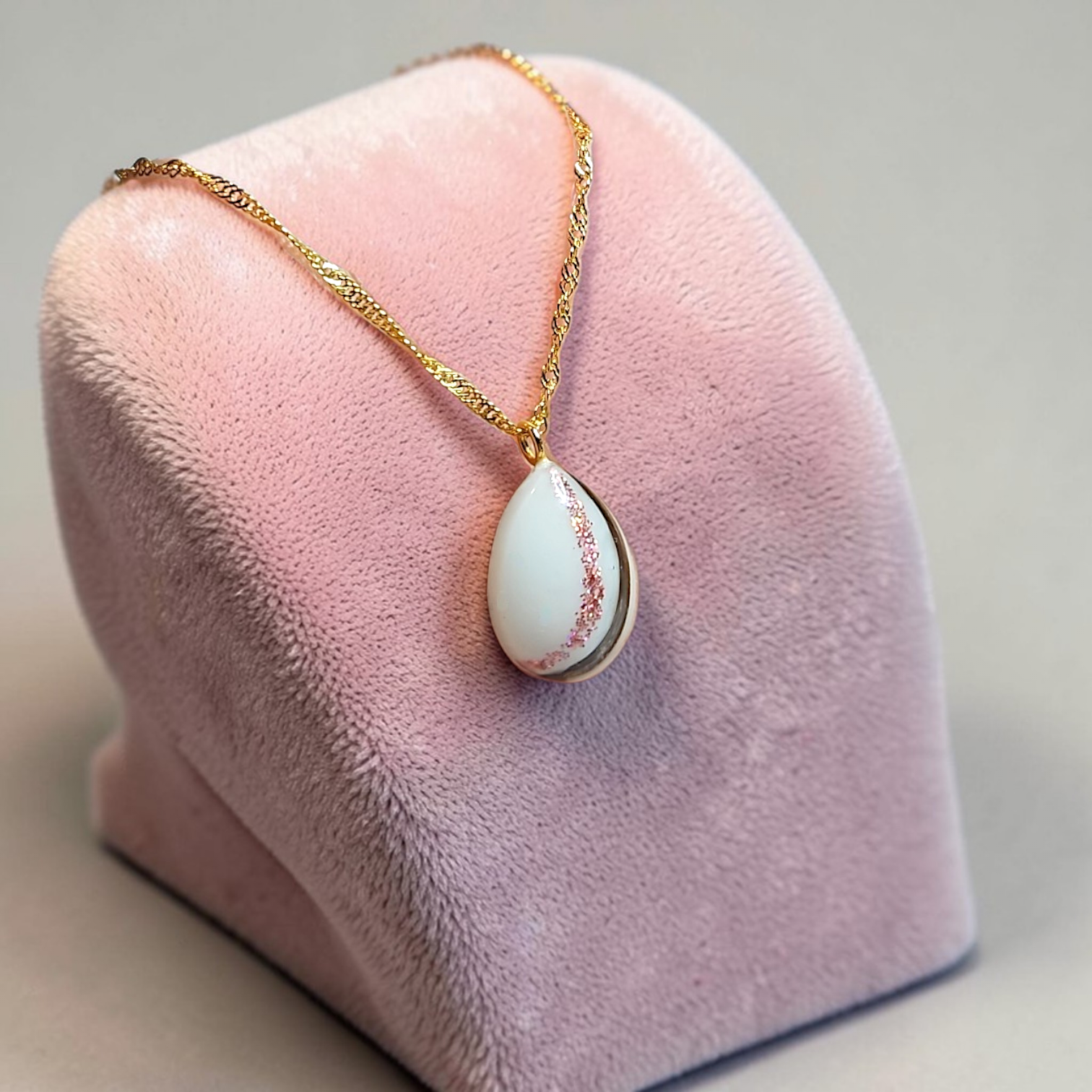 Pendentif Goutte - Cheveux naturels